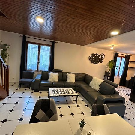 Agreable Appartement Dans Une Maison 圣但尼 外观 照片