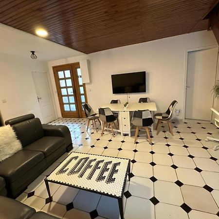 Agreable Appartement Dans Une Maison 圣但尼 外观 照片