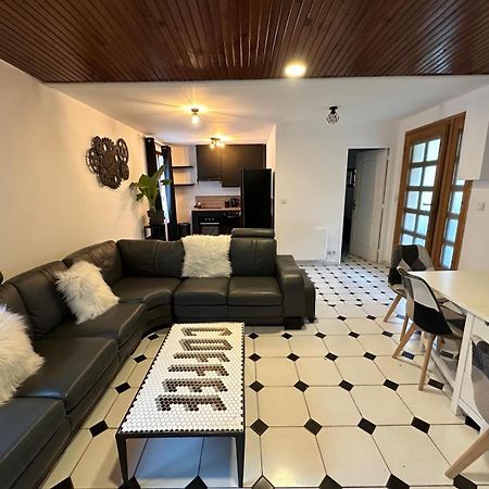 Agreable Appartement Dans Une Maison 圣但尼 外观 照片