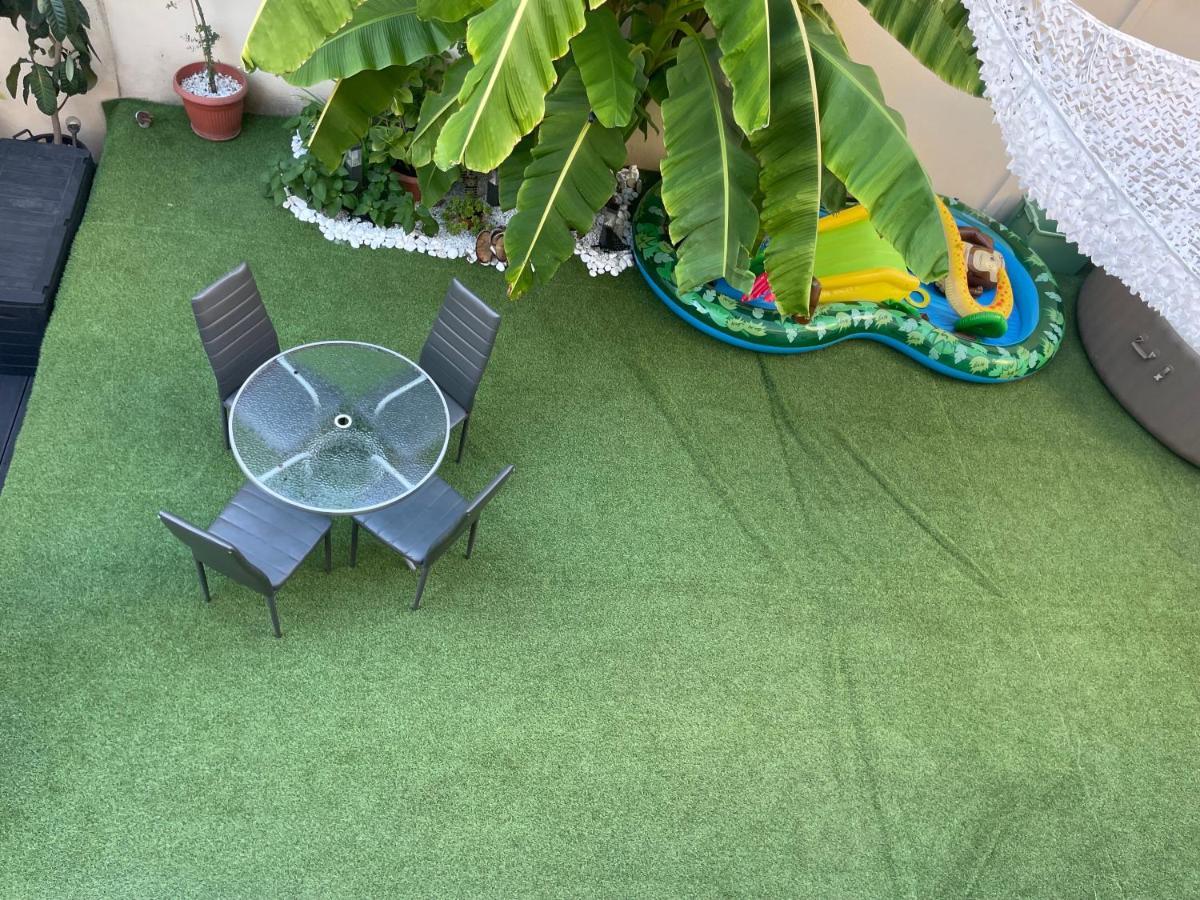 Agreable Appartement Dans Une Maison 圣但尼 外观 照片